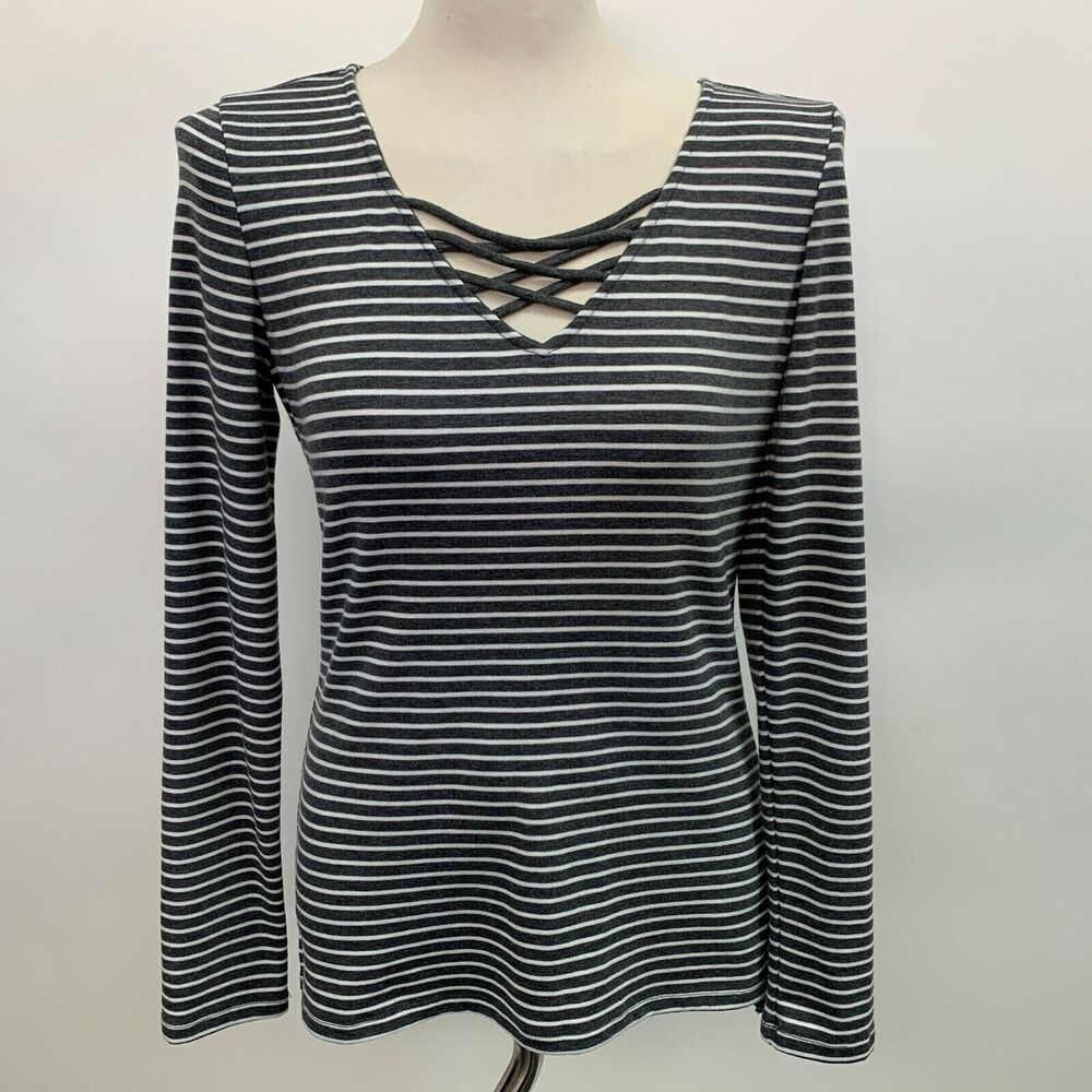 41 Hawthorn Women's Top Small Gray White‎ Striped
